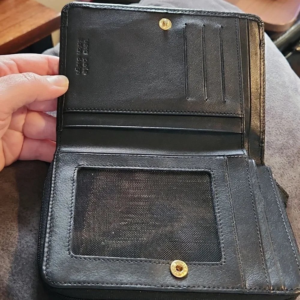 Italian black wallet bramani Italian design with snap and zipper section EUC